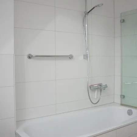 Paradiesische * Kleve (Dusseldorf)